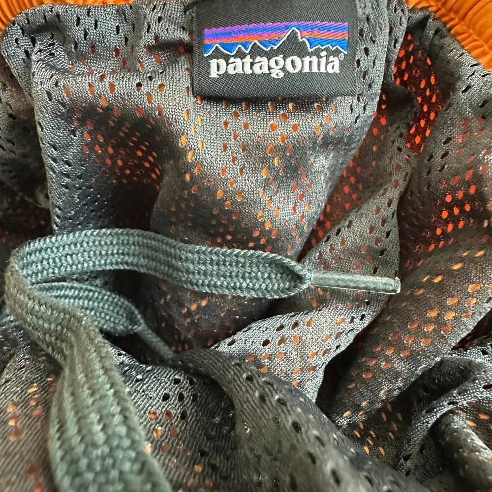 Patagonia Baggies Shorts Vibrant Orange Logo Mesh Lined Drawstring Mens Small